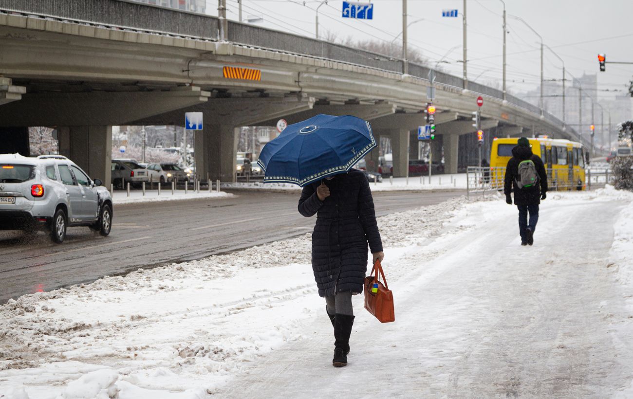 Дощі та мокрий сніг: в яких регіонах України завтра очікувати погіршення погоди