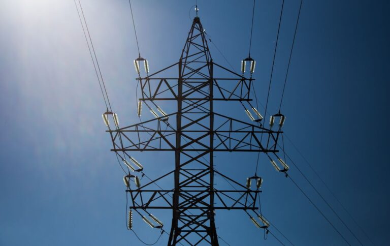 Енергетики повернули світло 36 тис. родин у Донецькій та Дніпропетровській областях, – ДТЕК