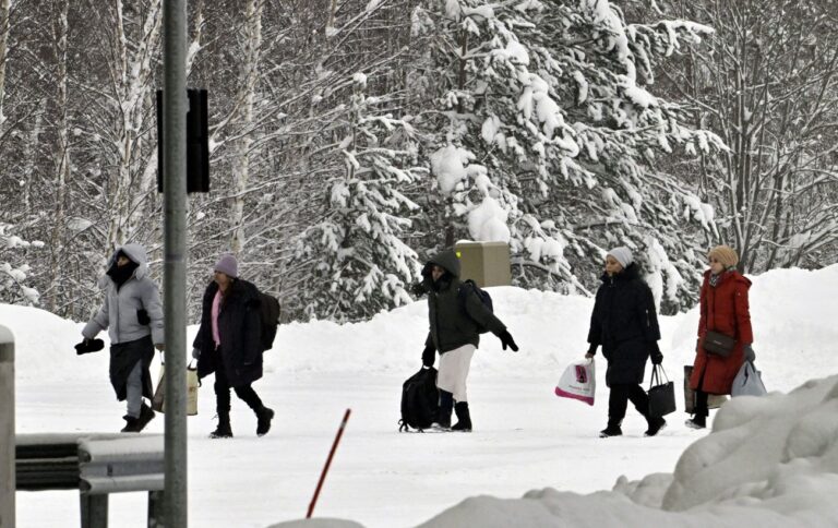 Російська ФСБ організовує наплив мігрантів до кордону з Фінляндією, – ЗМІ