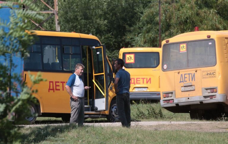 Росіяни вивозять дітей із тимчасово окупованих територій України через Білорусь