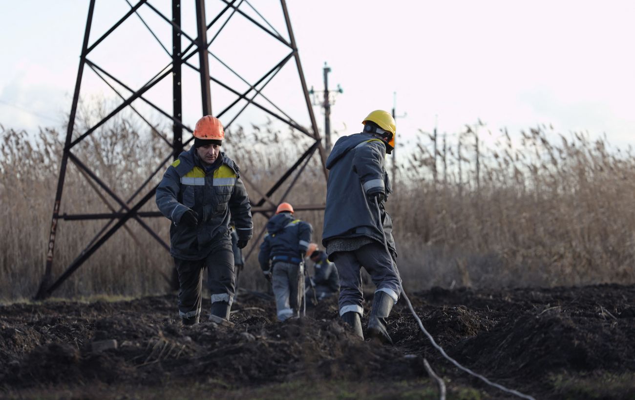 У низці областей України є відключення світла після ракетної атаки РФ, – Міненерго