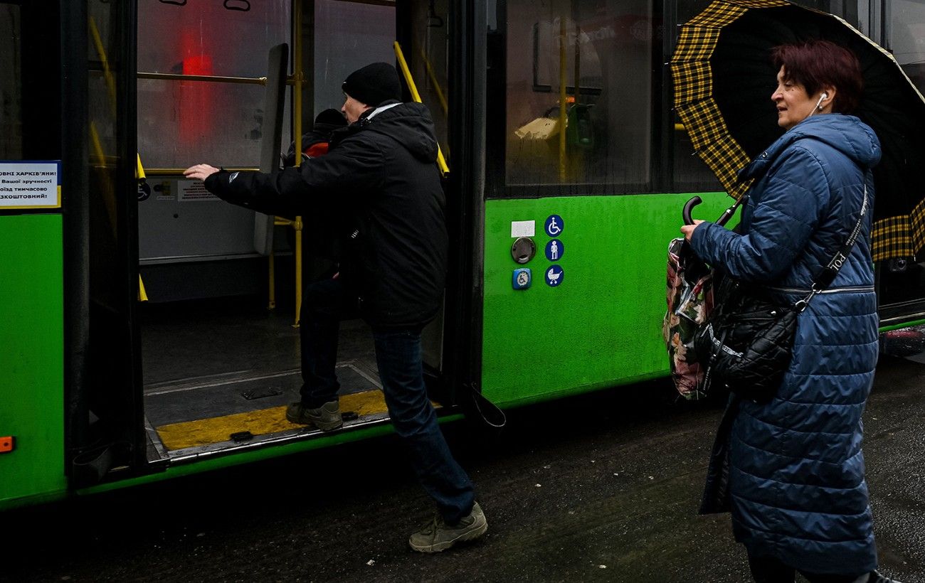 В Херсоні тимчасово припинили рух тролейбусів: в чому причина
