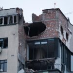 Як виглядає багатоповерхівка в Солом’янському районі Києва після атаки (фото, відео)