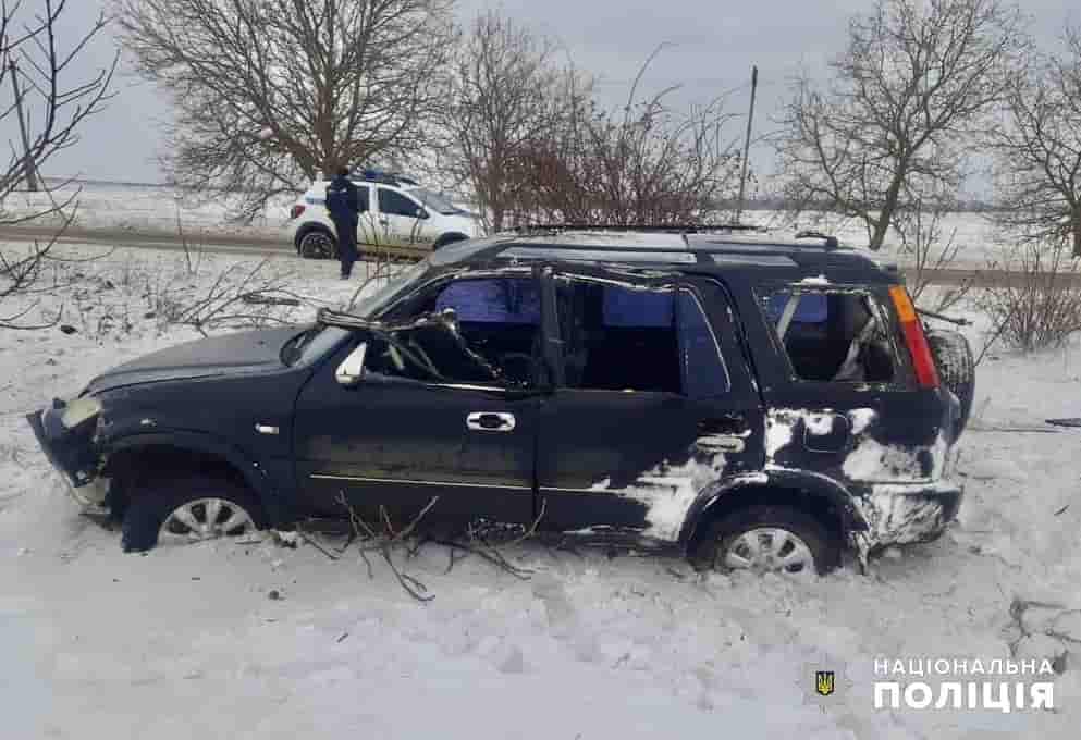 На Одещині злетів з дороги кросовер – водій загинув