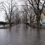 Одеський Приморський бульвар в перший день 2024 року: без новорічних ознак і з особливим «присмаком» (фоторепортаж)