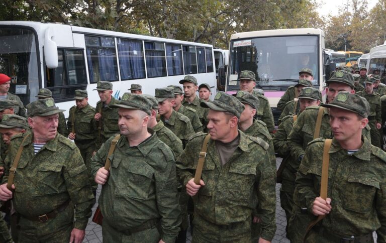 Партизани виявили пункт відбору на військову службу у Севастополі
