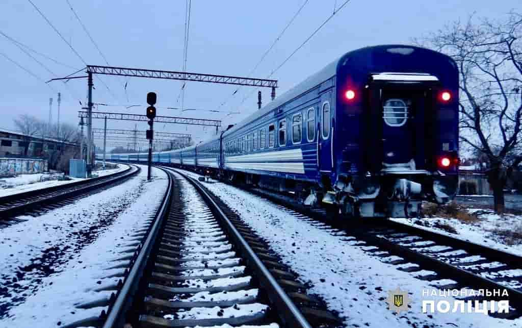 Що робити пасажирові, який спізнився на потяг через тривогу: відповідь “Укрзалізниці”