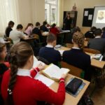 Школи в Одеській області завтра повертаються до очного навчання