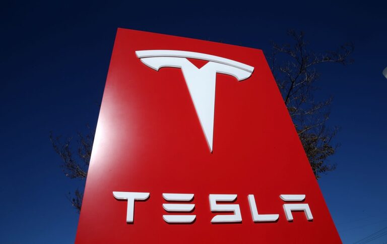 Tesla – друга: на світовому ринку електромобілів з’явився новий лідер