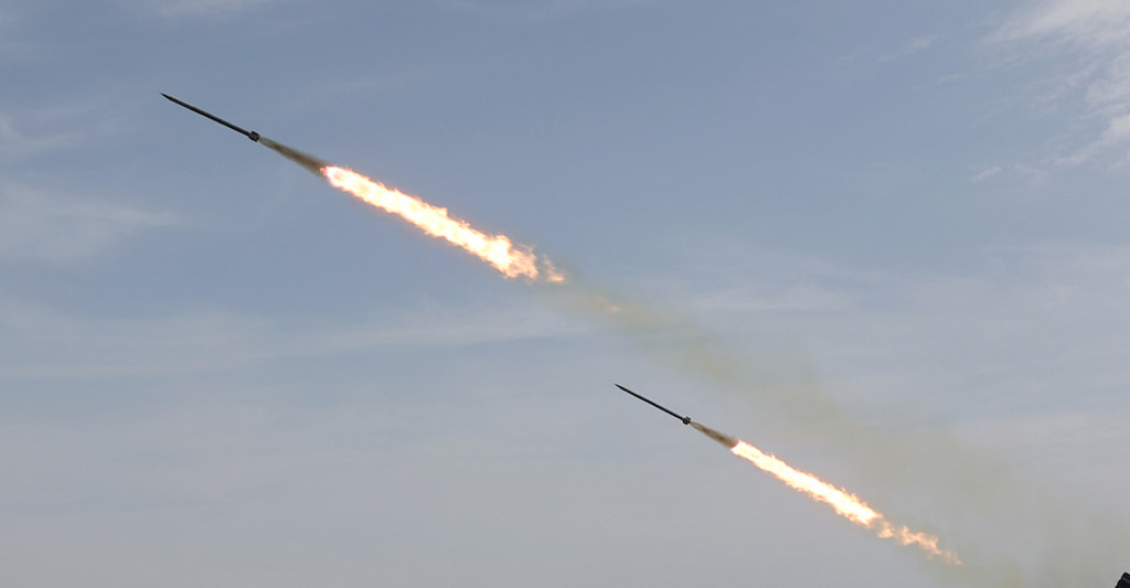 Вранці 13 січня росіяни знову атакували ракетами: які наслідки