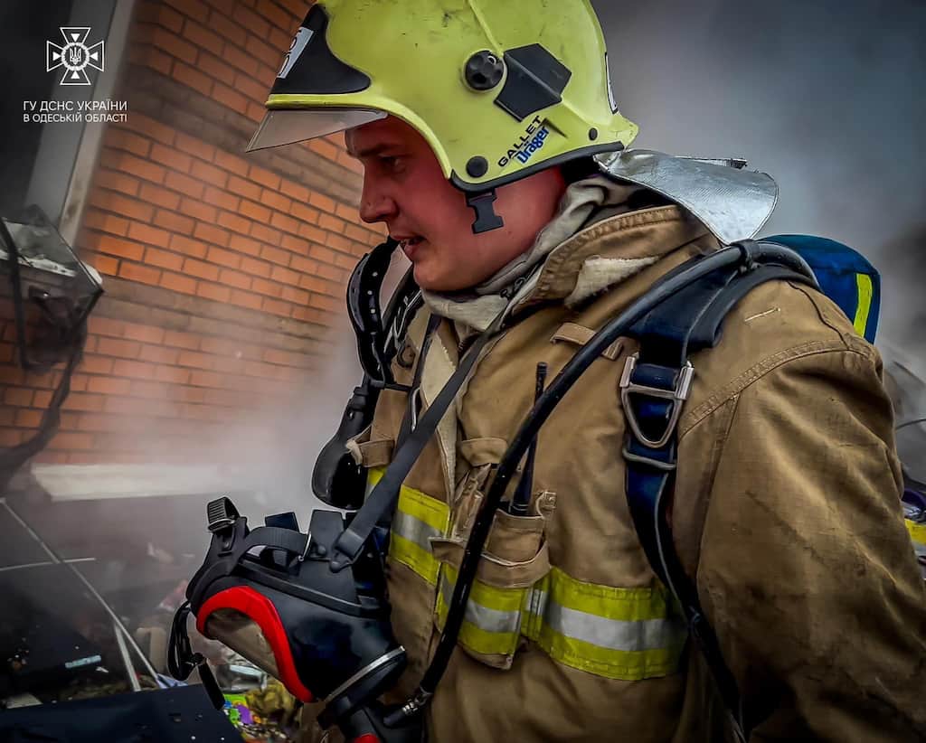 Їхав на виклик до себе додому: історія порятунку сім’ї одеських пожежників