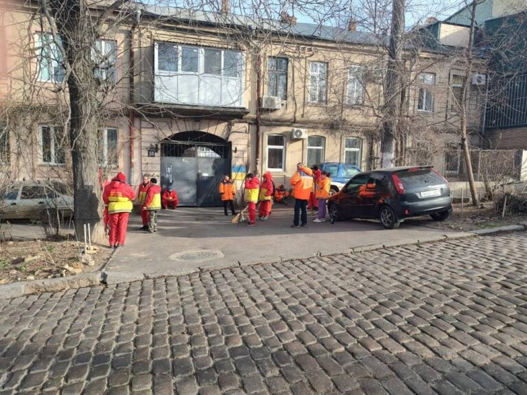 В Одесі працює оперативний штаб для потерпілих від нічної атаки дронами