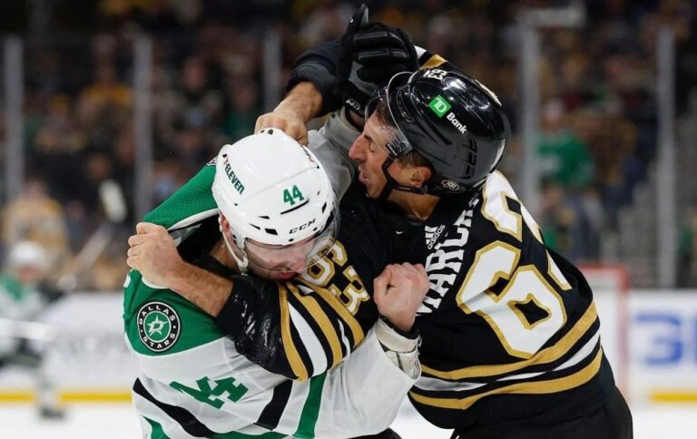 Ветерани пошарпалися в Бостоні, захисник “Оттави” кинув опонента на лід: бійки вечора НХЛ