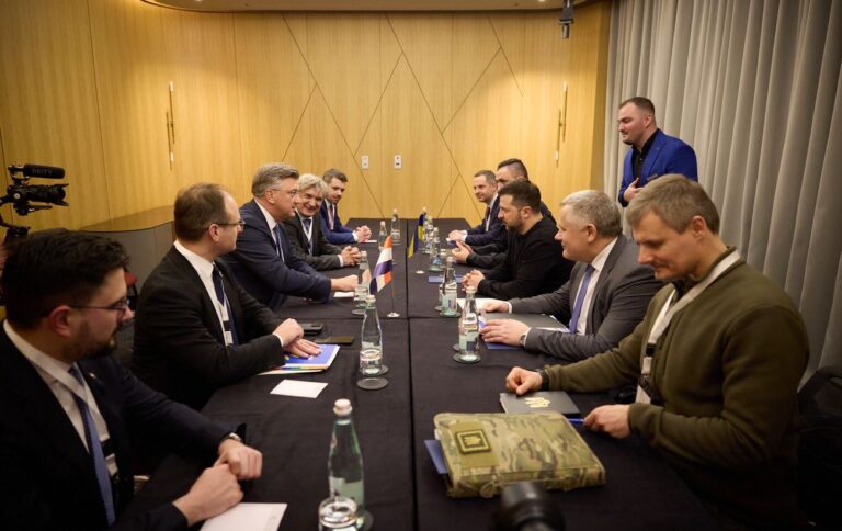 Зеленський обговорив з прем’єром Хорватії співпрацю у виробництві дронів