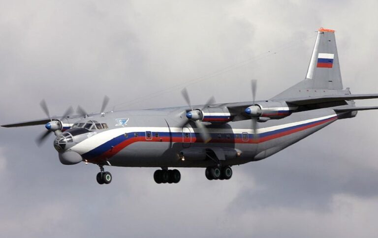 “Літакопад” у Росії: в Хабаровському краї запросив аварійну посадку Ан-12