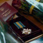 На Одещині родинам загиблих нацгвардійців вручили нагороди “За мужність”