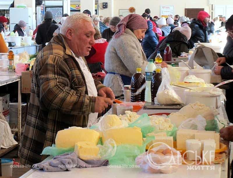 На Привозі холодно і сонячно: що з цінами 22 березня?