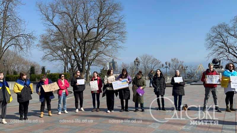 Одесити знову виступають проти марних тендерів (фоторепортаж)