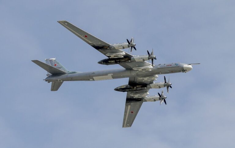Повітряні сили повідомили про зліт Ту-95МС в Росії