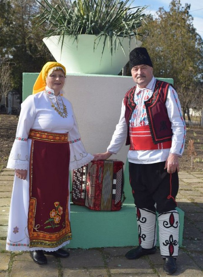 Познайомилися на танцювальних вечорах у болгарському селі: про музичну родину з Нової Іванівки