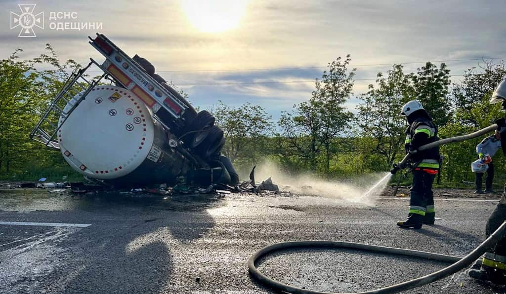 У жорсткій ДТП на трасі Одеса – Рені загинув водій фури