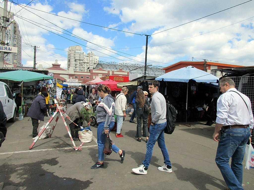 А що там на Привозі: молода картопля і старі проблеми