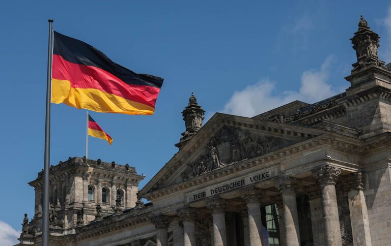 Німеччина хоче посилити співпрацю з Китаєм – WSJ