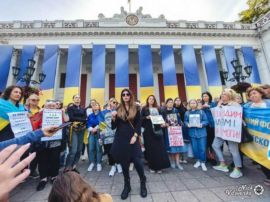 Гроші для ЗСУ: чого домоглися одесити, пікетуючи мерію