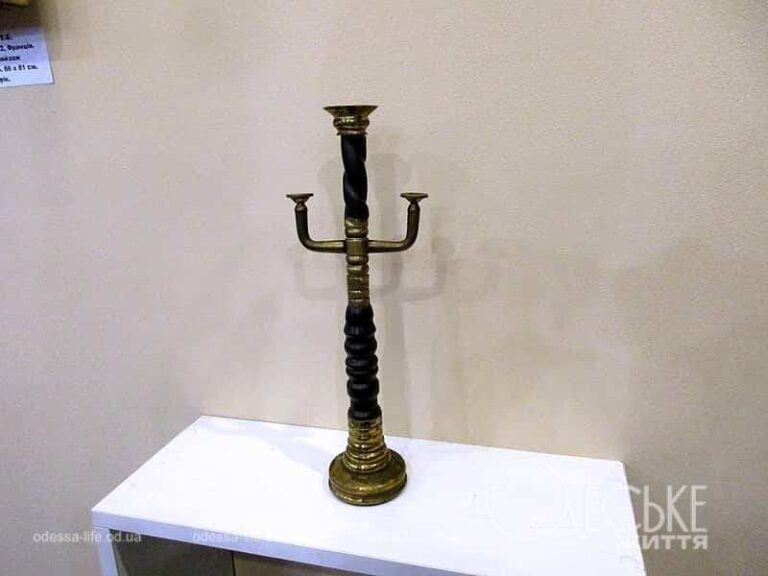 Музейні таємниці: свічник з Пересипу з небезпечним сюрпризом