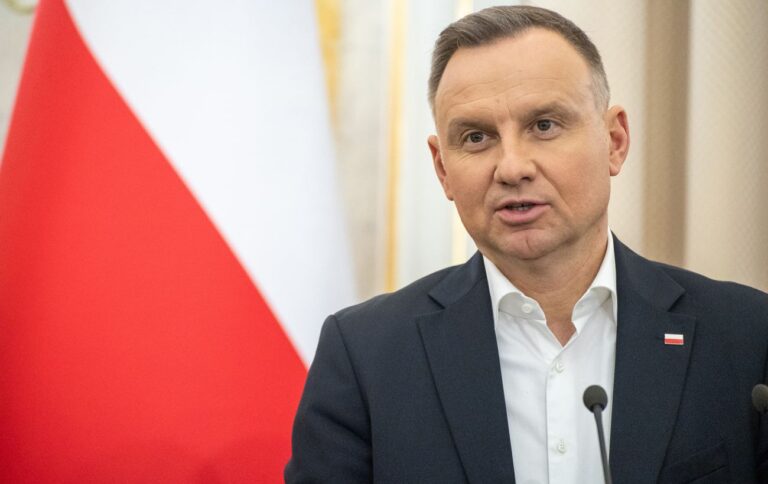 “Польща не вирішить проблему сама”: Дуда запропонував рішення зернового питання з Україною