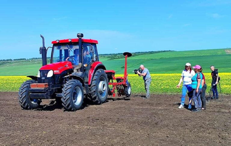 В Одеському регіоні засіяли перші експериментальні поля стратегічної культури