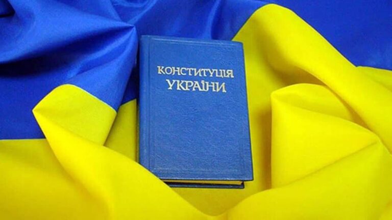 Права українців під час війни: хто їх обмежує і як отримати за це компенсацію