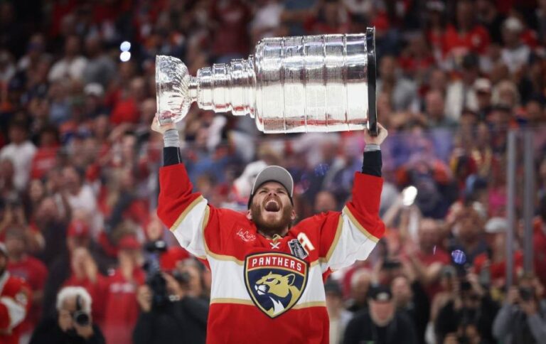 Флорида володар Кубка Стенлі 2024 – скільки титулів чемпіона НХЛ