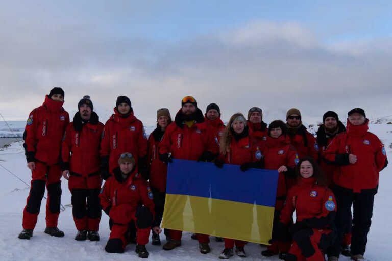 Українські полярники: чим насправді займаються науковці на станції «Академік Вернадський»