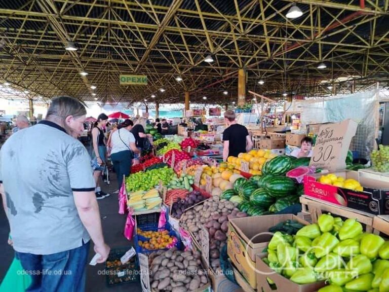 Липневі ціни на продукти харчування: огляд на базарах Одеси та області