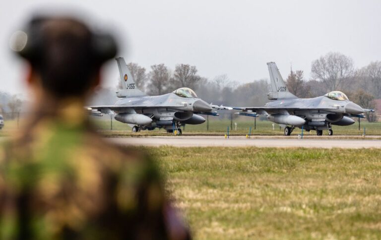 F-16 для України – у США закликали Пентагон навчити більше пілотів