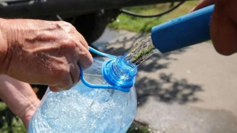 Аварія на водогоні: де одеситам набрати води і коли відновлять водопостачання