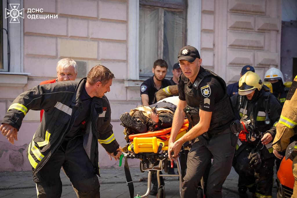 Постраждалих під час пожежі на Софіївській із сильними опіками евакуювали до Львова