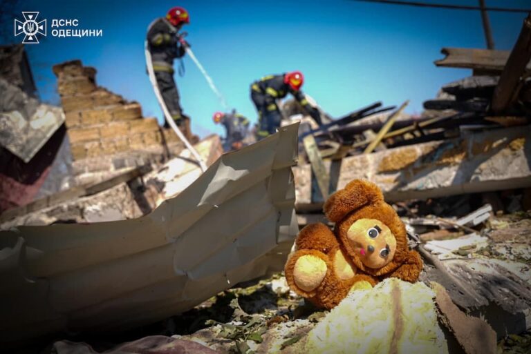 Ранковий удар по Одеській області: кількість постраждалих зросла, серед поранених – діти (фото)