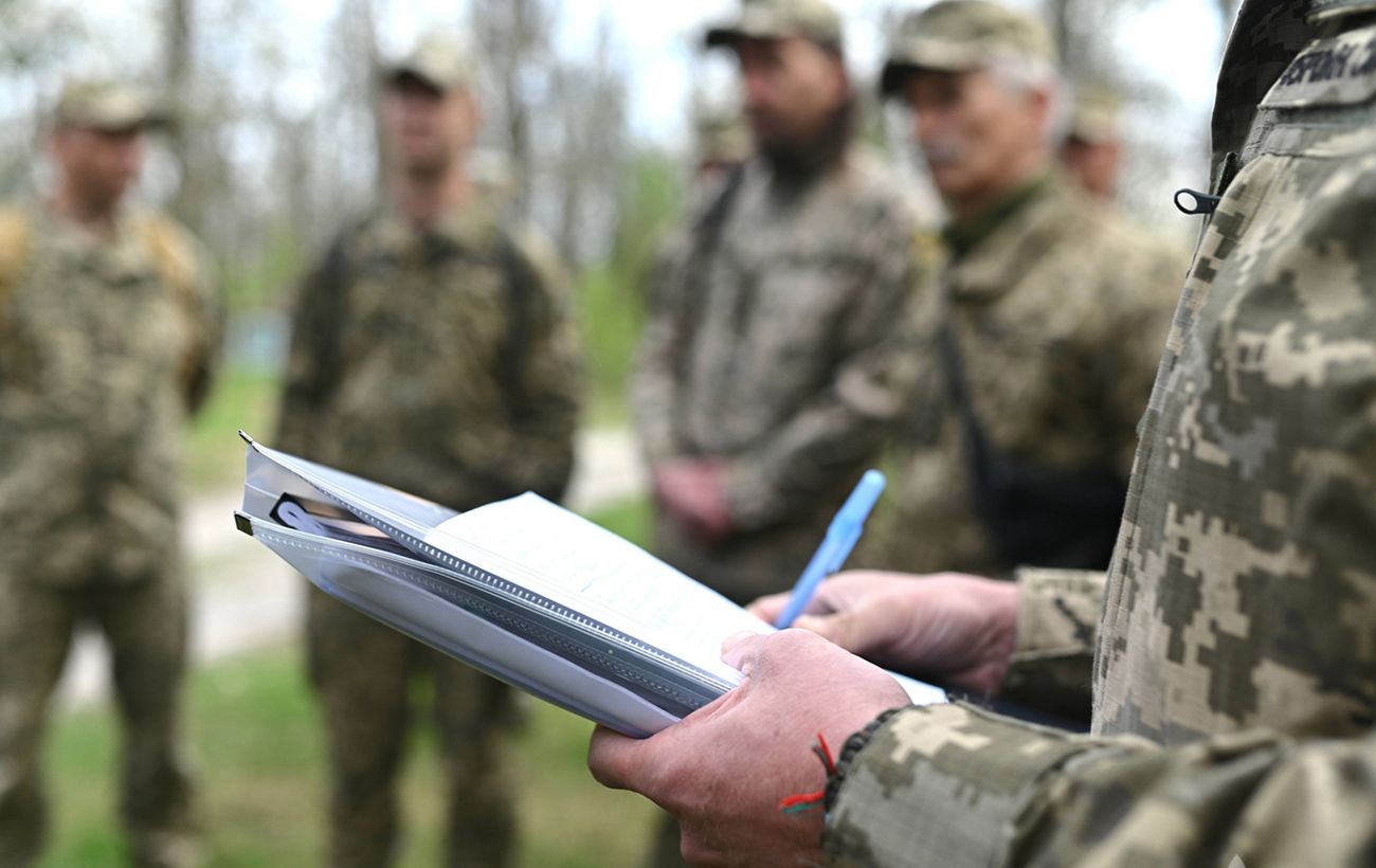 Мобілізація в Україні – люди влаштували мітинг у Ковелі під будівлею ТЦК