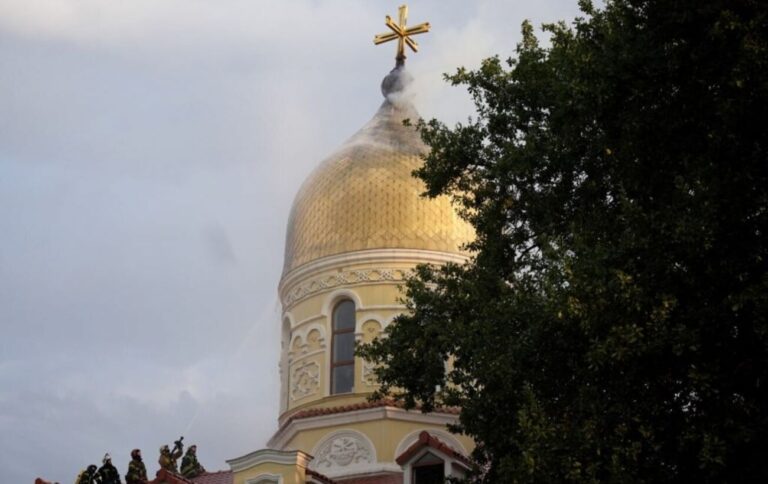 В Одесі горів храм 27 серпня – у ДСНС показали фото та відео ліквідації пожежі