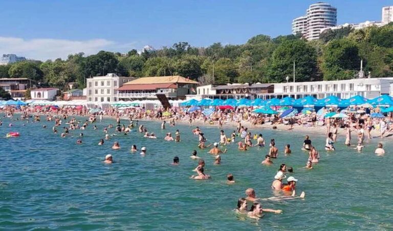 Температура морської води в Одесі сьогодні, 3 серпня: дуже тепла і комфортна