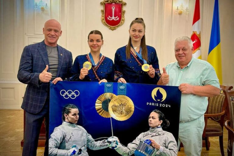 Олімпійські чемпіонки з Одеси отримають від міста кругленьку суму