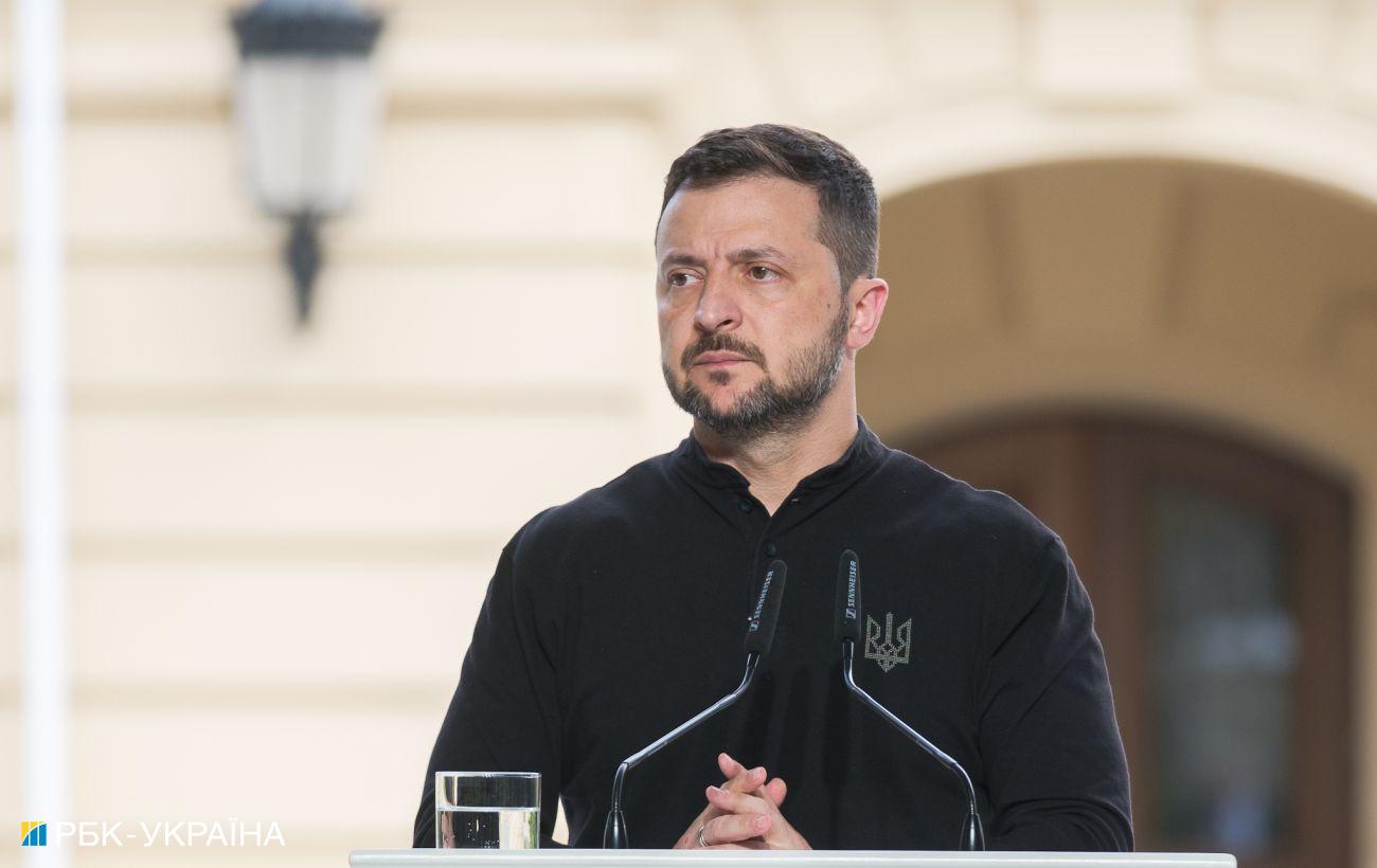Зеленський заявив, що удари по аеродромах РФ потрібні найбільше