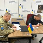 Український легіон – у Польщі перші добровольці підписали контракт із ЗСУ