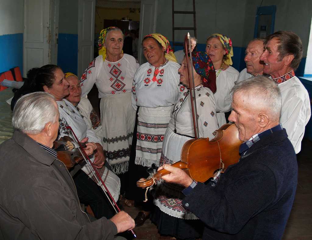 Святвечірні традиції бойків у селі Агафіївка: обряди й страви