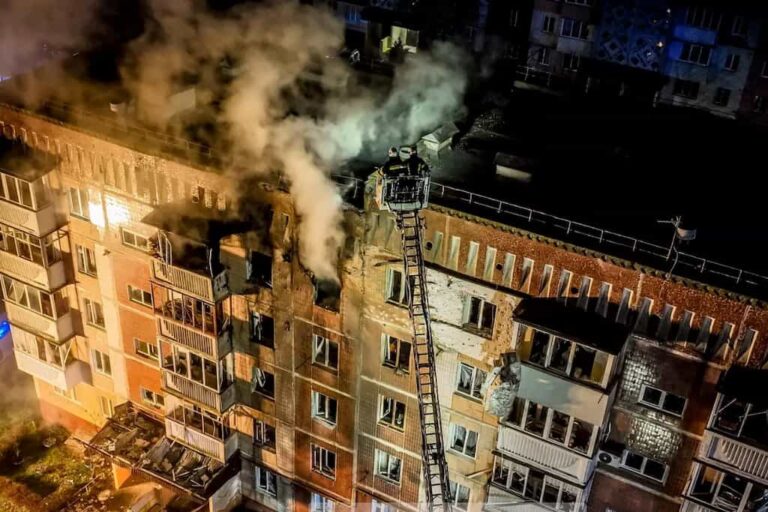 Війна, день 1013: у Тернополі дрон влучив у багатоповерхівку