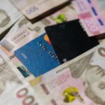 Ліміти на зняття готівки в Україні та за кордоном – скільки можна зняти з карт