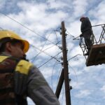 Графіки відключення світла 16 грудня застосують в кілька черг