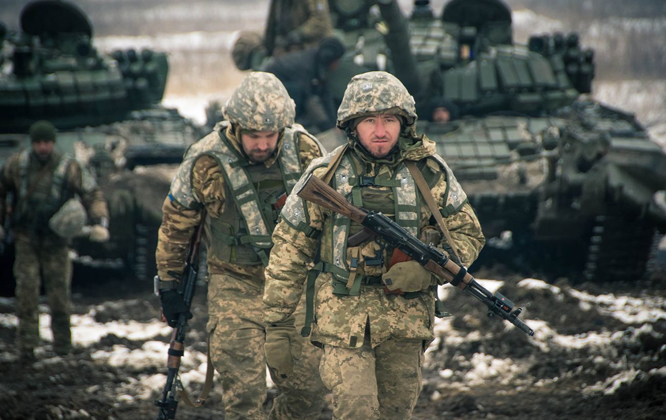 Воїни ЗСУ показали відео, як взяли в полон росіян в Харківській області